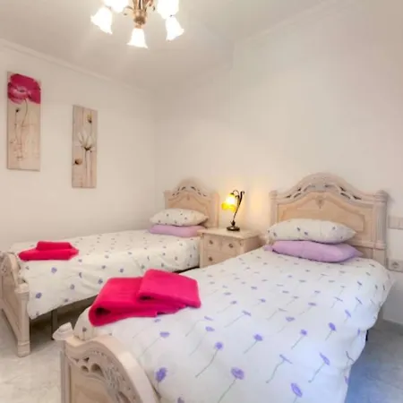 Puerto Del Carmen Sleeps 10 Pool Wifi Villa Puerto del Carmen (Lanzarote)
